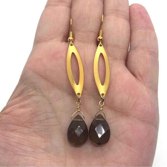 Matte Gold and Smokey Quartz Faceted Teardrop Earrings - Picture 3 of 7